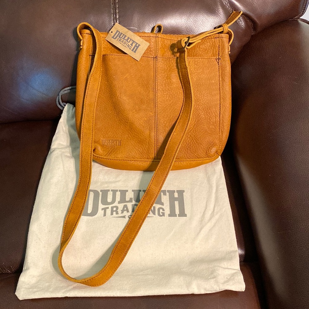 Deluth Trading Co Medium Sling Bag